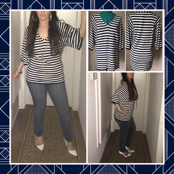 Rampage Tops - SOLD Flowey stretchy striped rampage blouse